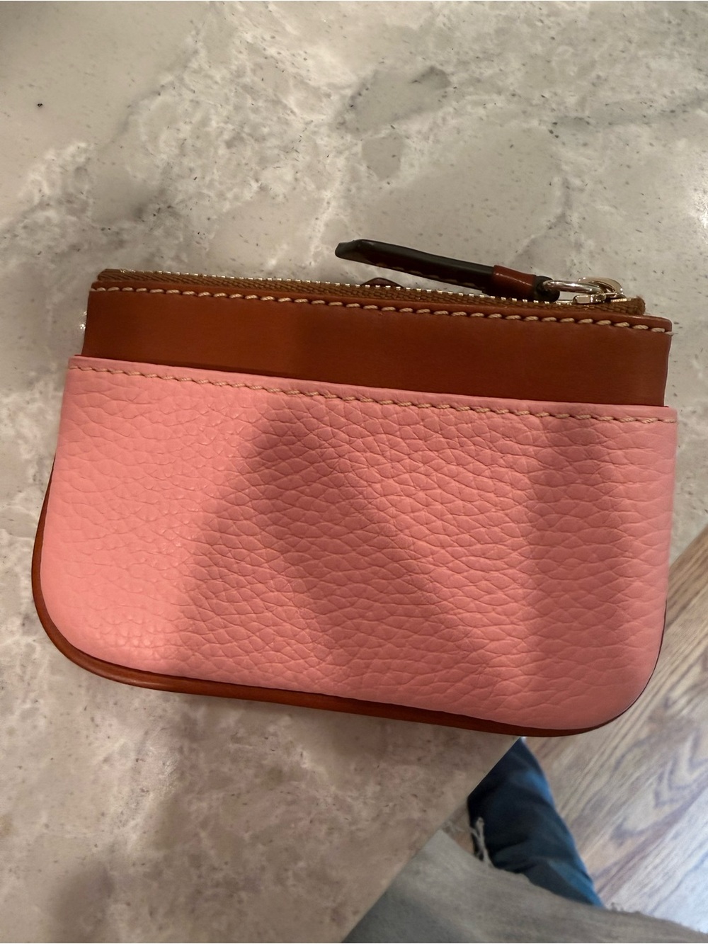 Dooney and BOURKE zip pebble grain Crossbody with coin purse - Picture 10 of 11